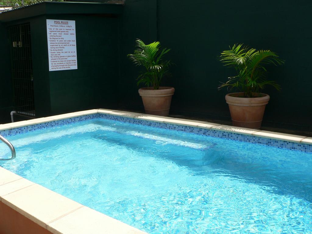 Coblentz Inn Boutique Hotel ポートオブスペイン エクステリア 写真