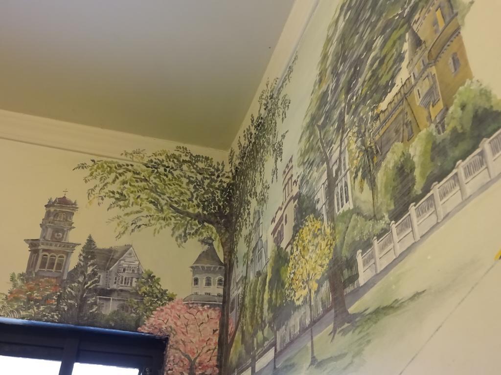 Coblentz Inn Boutique Hotel ポートオブスペイン エクステリア 写真