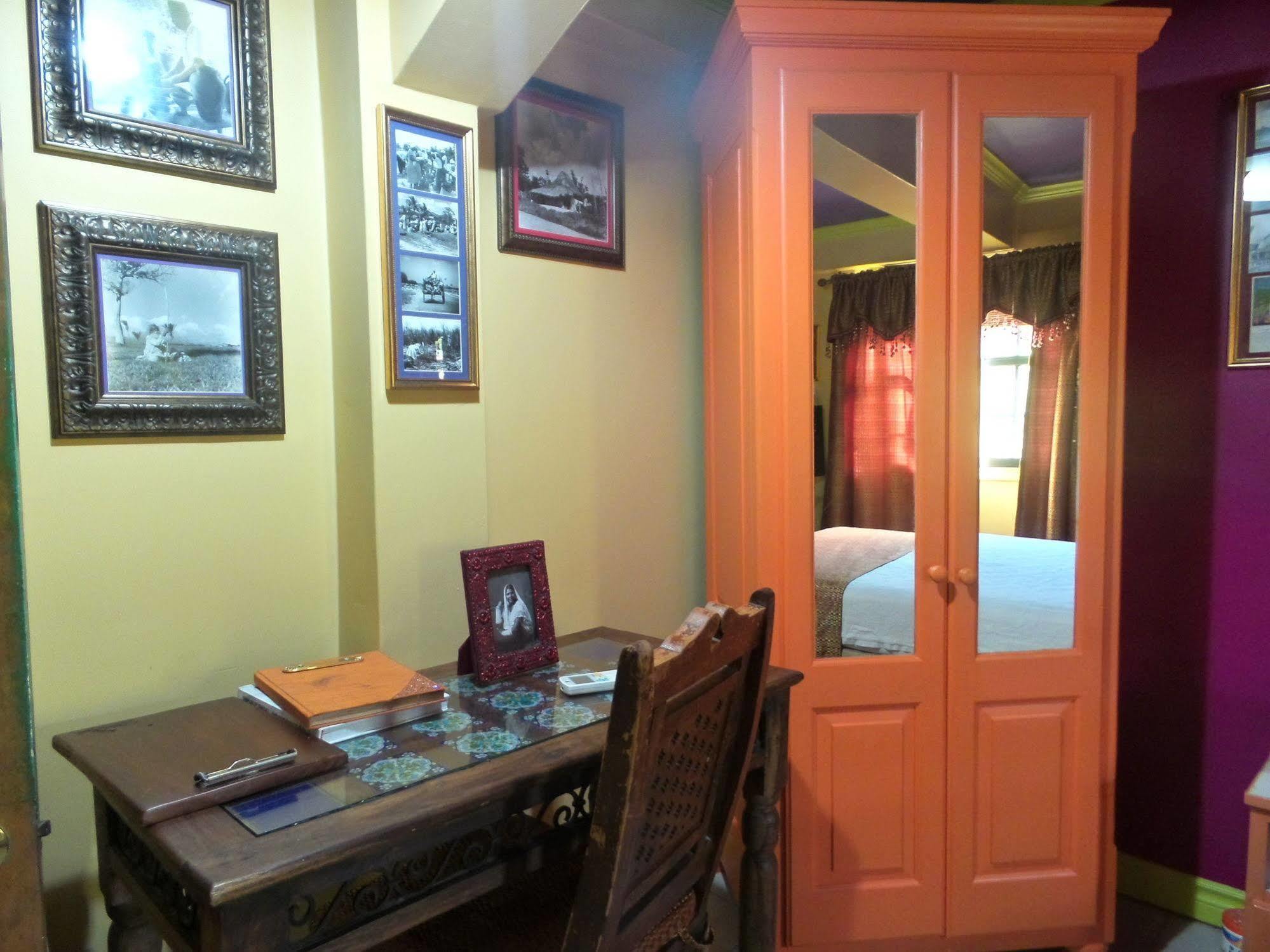 Coblentz Inn Boutique Hotel ポートオブスペイン エクステリア 写真
