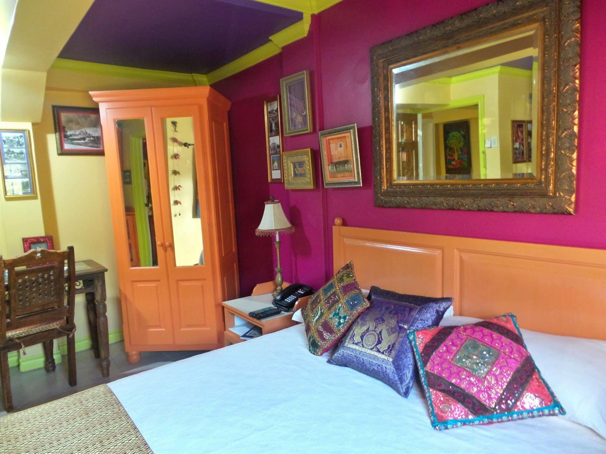 Coblentz Inn Boutique Hotel ポートオブスペイン エクステリア 写真