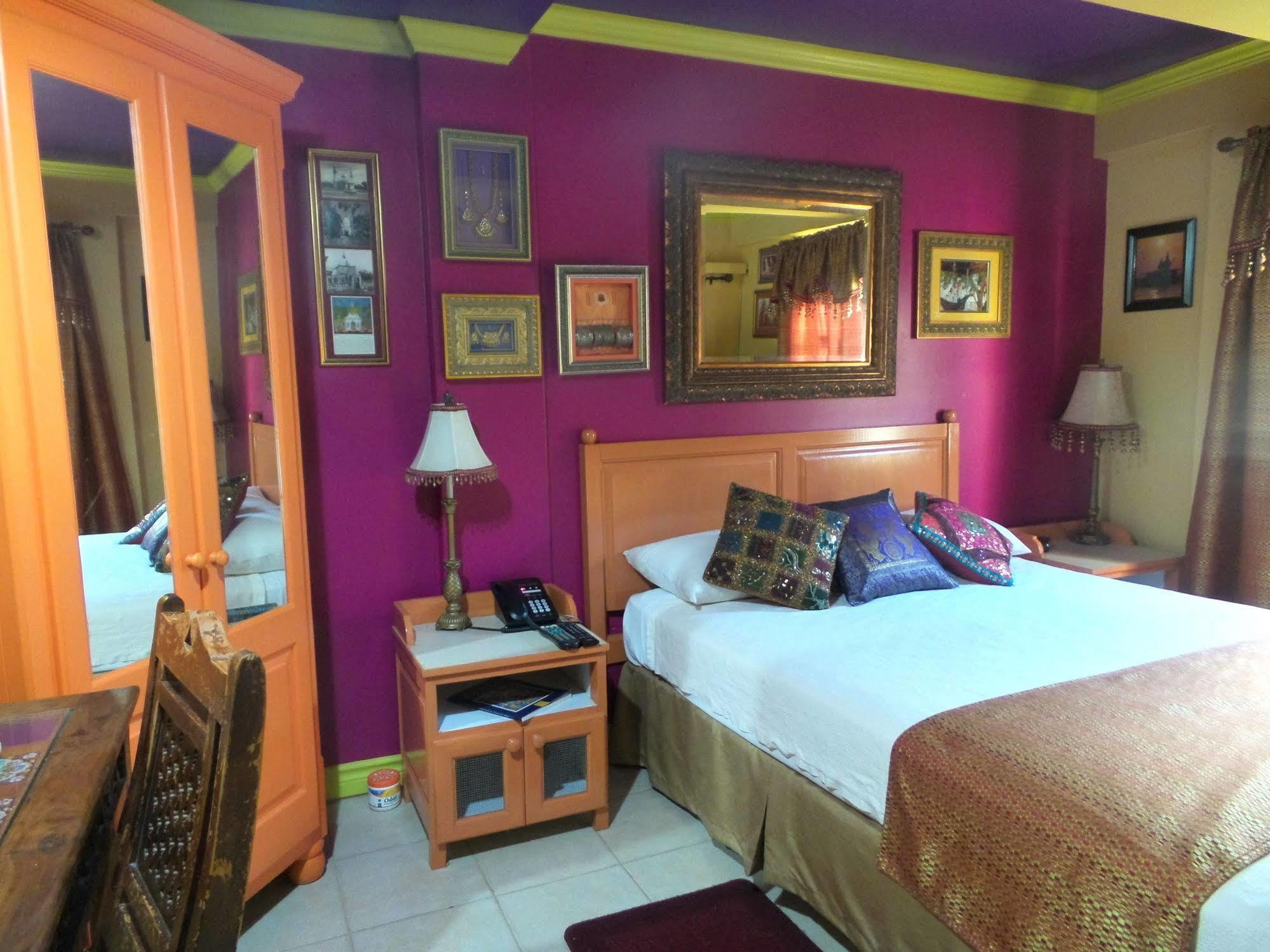 Coblentz Inn Boutique Hotel ポートオブスペイン エクステリア 写真